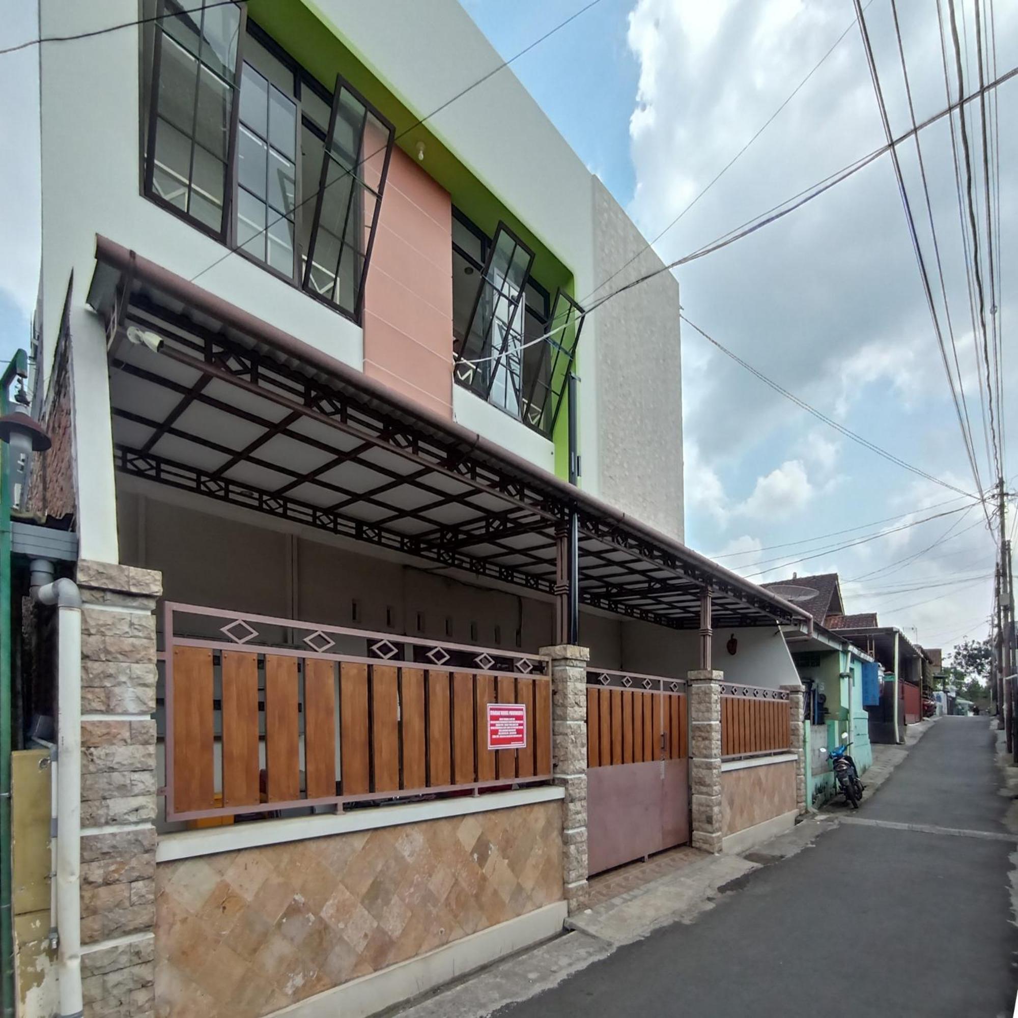 Reddoorz At Syariah House Purwokerto 호텔 외부 사진